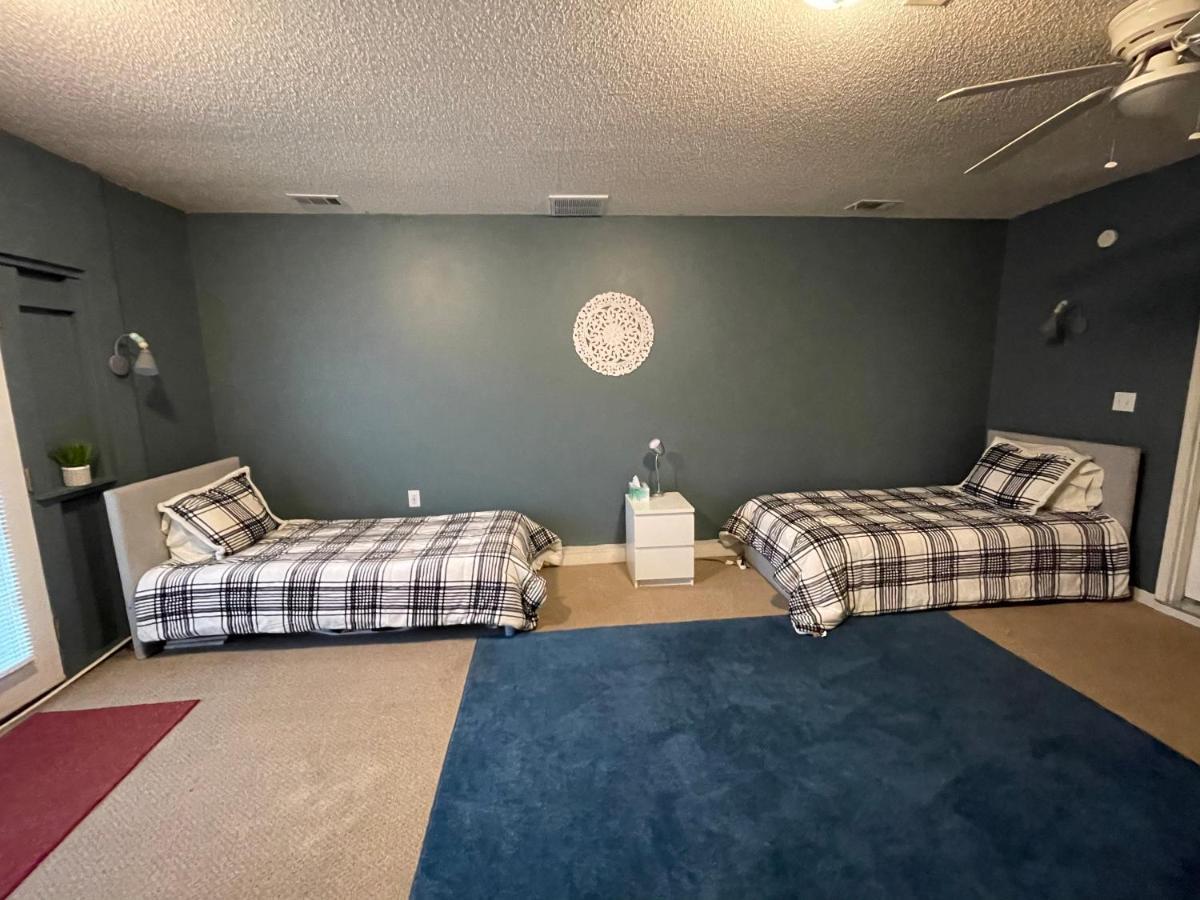 Hakuna Matata Hostel Shared Room Charlotte Exterior photo